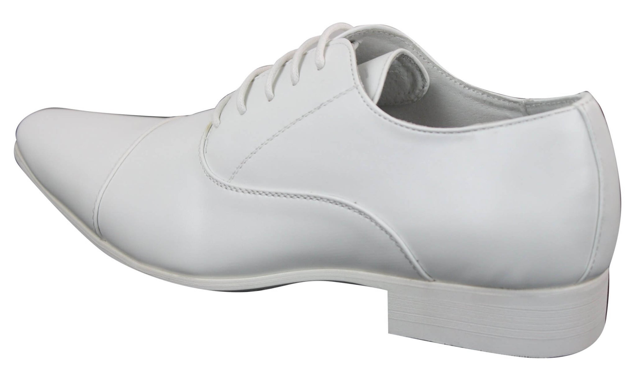 Sapatos sociais masculinos com cadarço