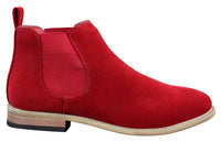 Botas Chelsea masculinas de camurça italiana, estilo slip-on, para um visual elegante e casual no deserto.