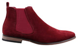 Botas Chelsea masculinas de camurça italiana, estilo slip-on, para um visual elegante e casual no deserto.