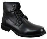 Botas masculinas de cano curto estilo militar com cadarço, em couro preto e marrom.