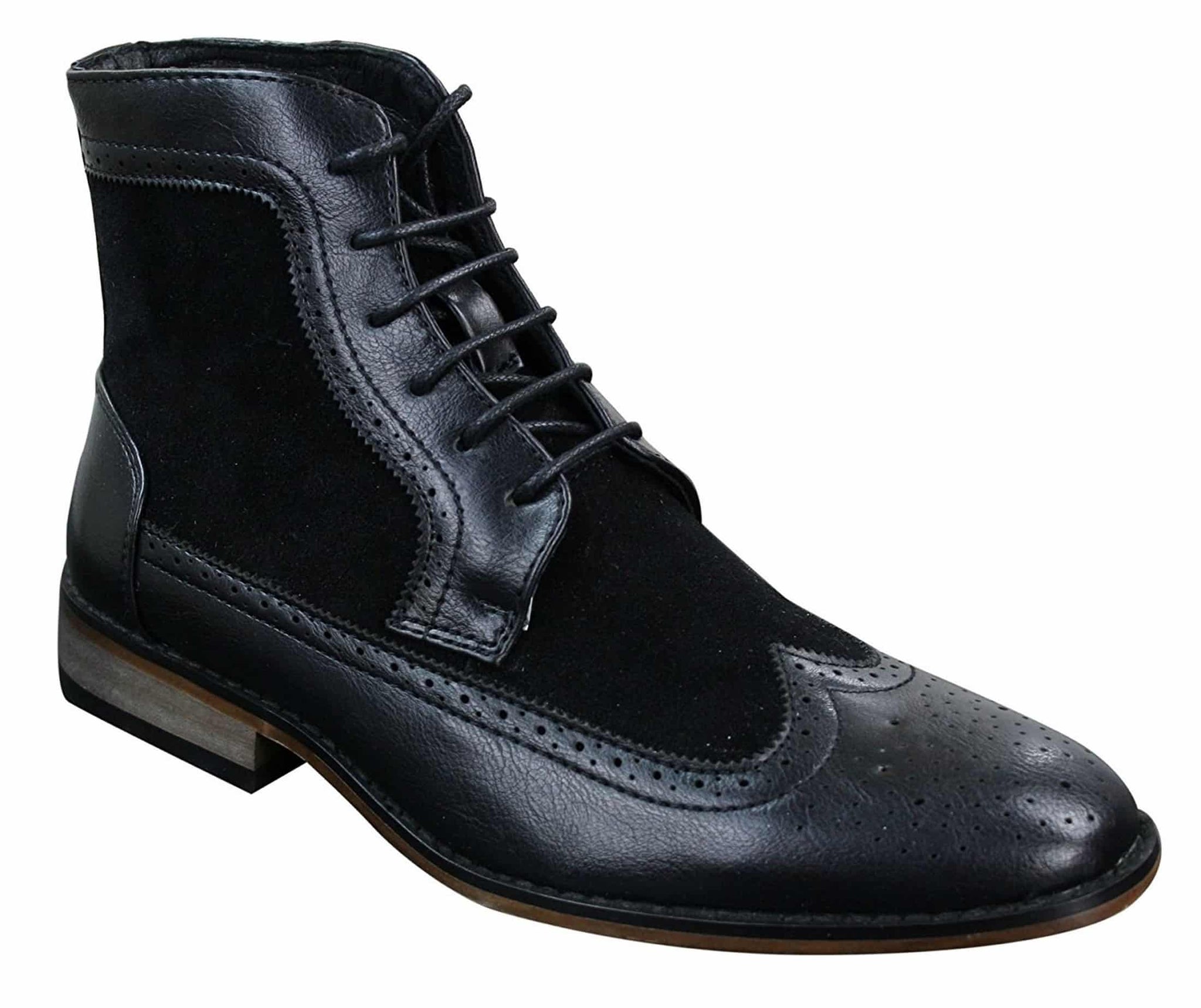 Botas Chelsea Brouge masculinas de cano curto em couro camurça italiana, elegantes e casuais, com cadarço e estilo retrô.
