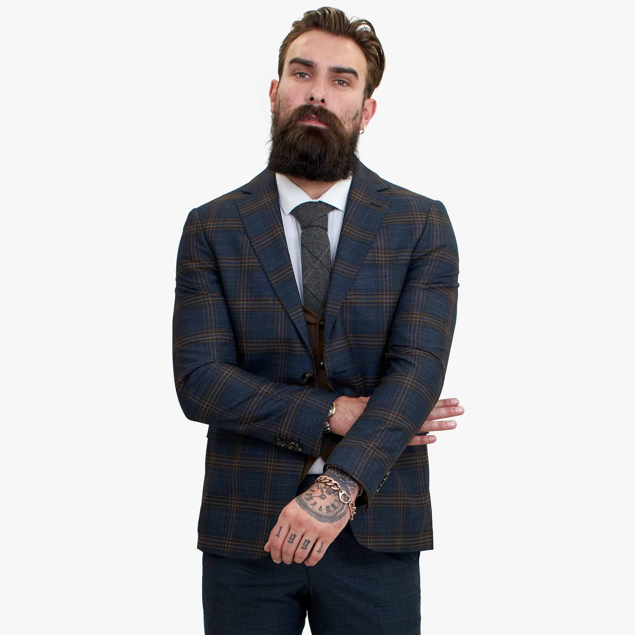 Terno de lã azul-marinho de 3 peças Happy Gentleman GRAZIE com colete marrom contrastante.