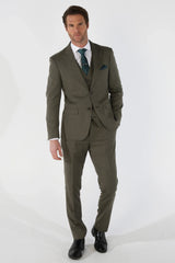 Terno masculino Kurt verde sálvia de 3 peças com corte sob medida para casamentos de verão.