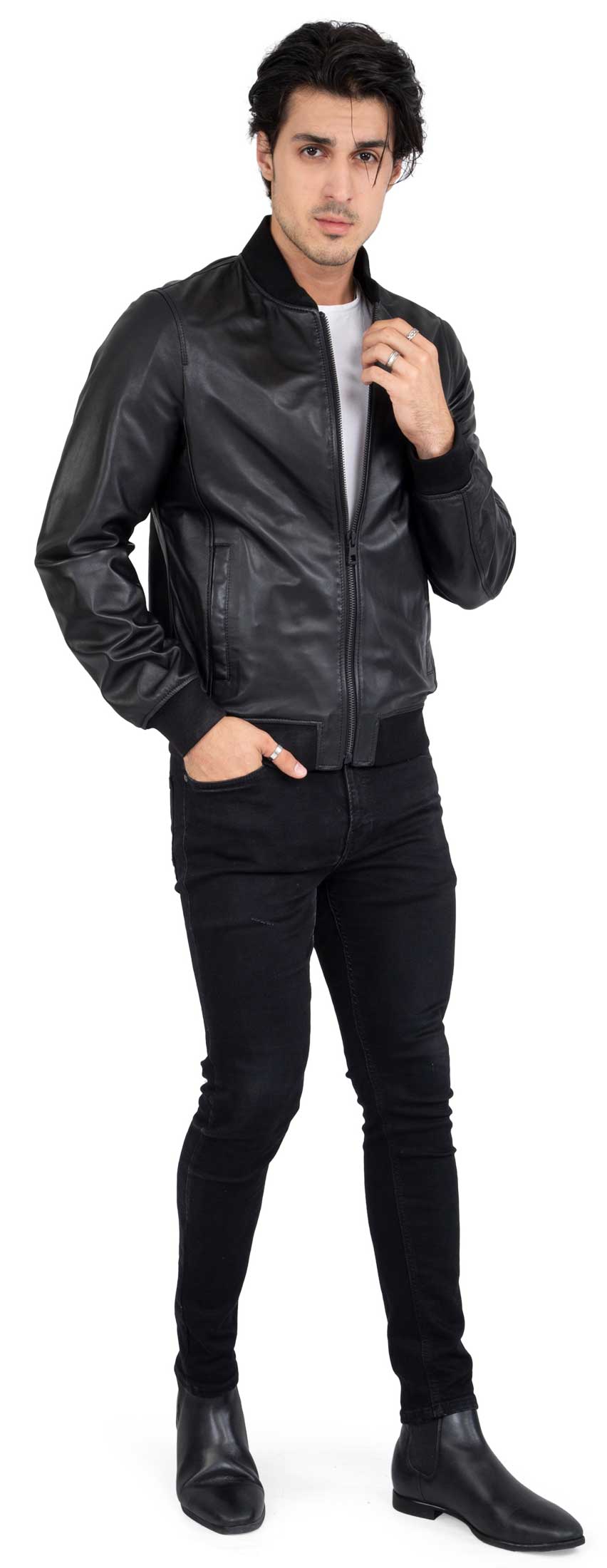 Jaqueta Bomber Preta Masculina em Couro Legítimo de Cordeiro, Corte Regular - B203