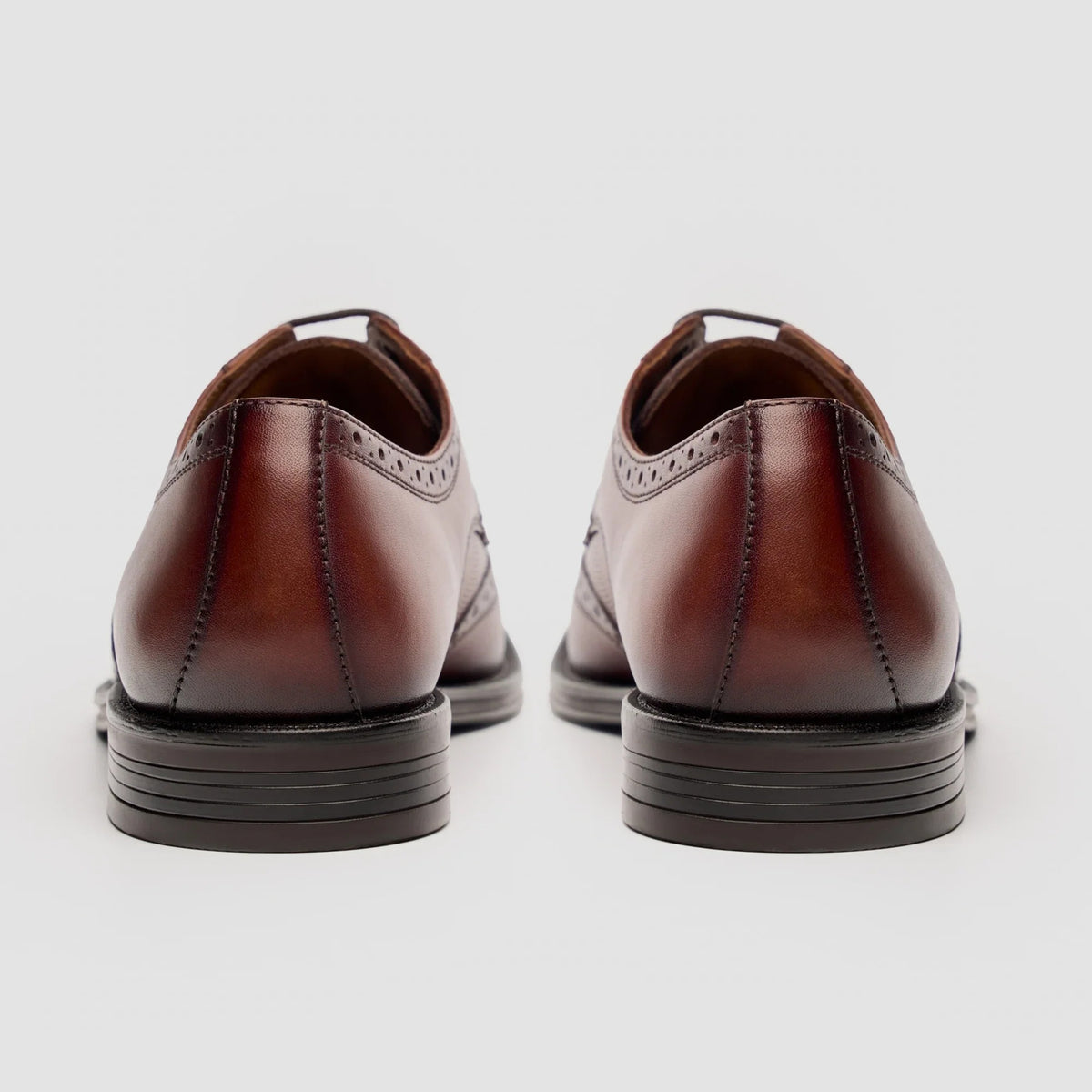 Lorenzo - Sapatos Oxford Masculinos em Couro Castanho Envelhecido