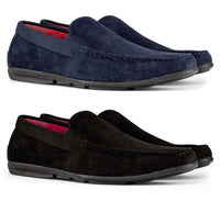 Sapatos masculinos de camurça com bico quadrado, estilo mocassim.