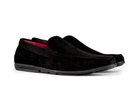 Sapatos masculinos de camurça com bico quadrado, estilo mocassim.