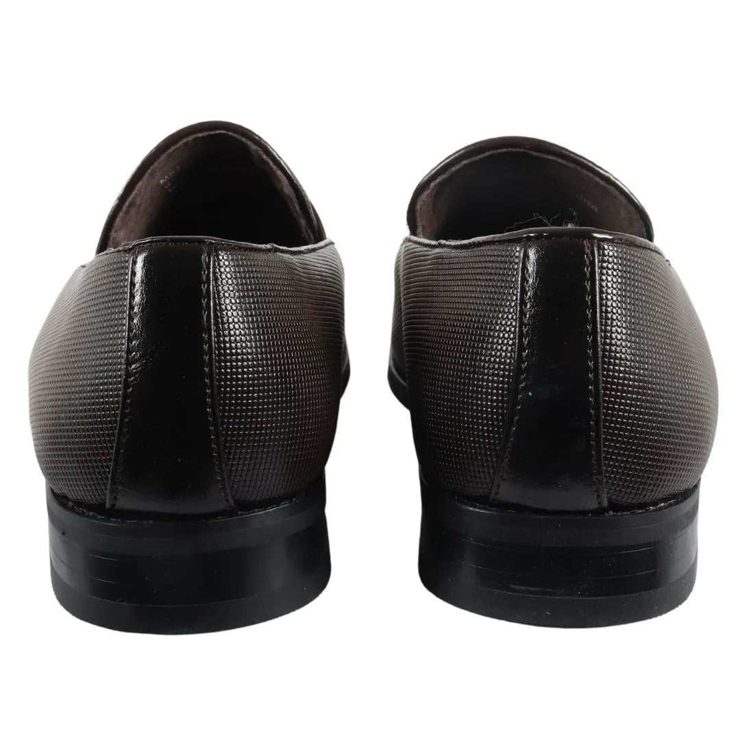 Sapatos sociais masculinos tipo mocassim com borla