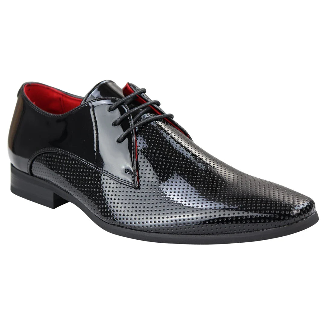 Sapatos masculinos elegantes e formais, com bico fino perfurado e cadarço, em couro envernizado preto PU.