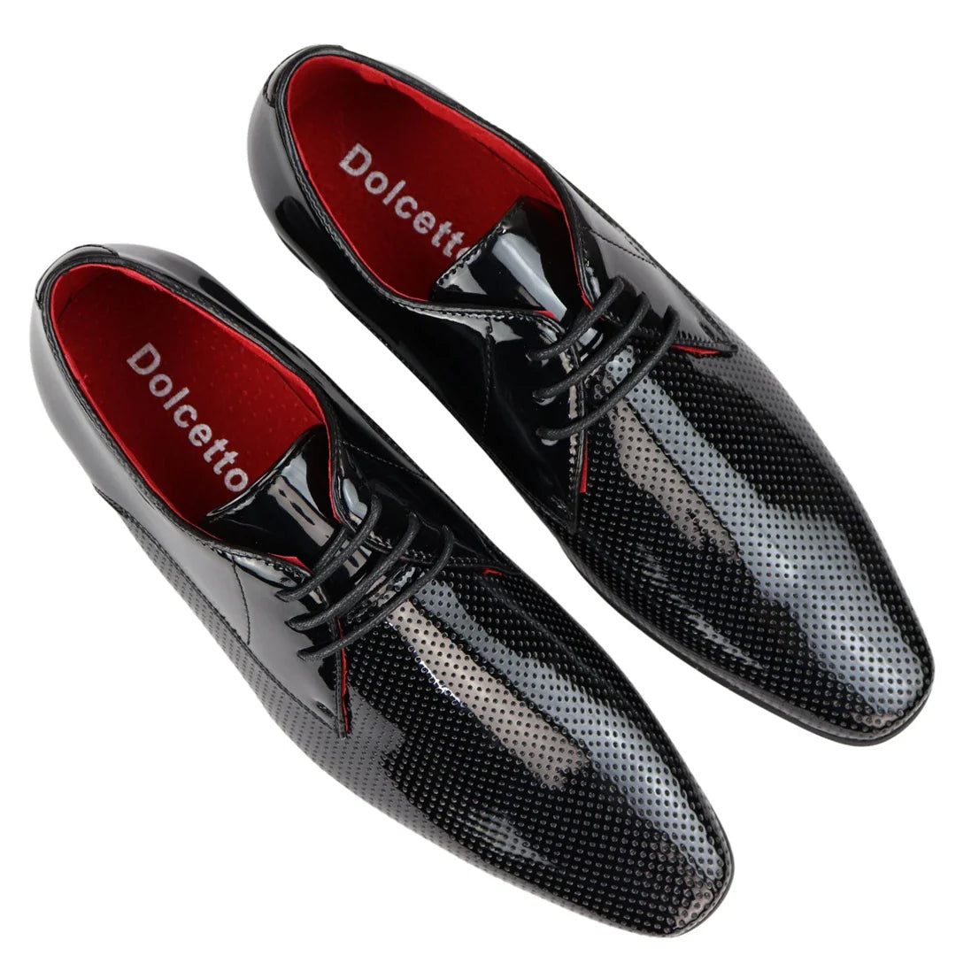 Sapatos masculinos elegantes e formais, com bico fino perfurado e cadarço, em couro envernizado preto PU.