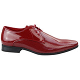 Sapatos masculinos elegantes e formais, perfurados, de bico fino, com cadarço, em couro envernizado PU vermelho.