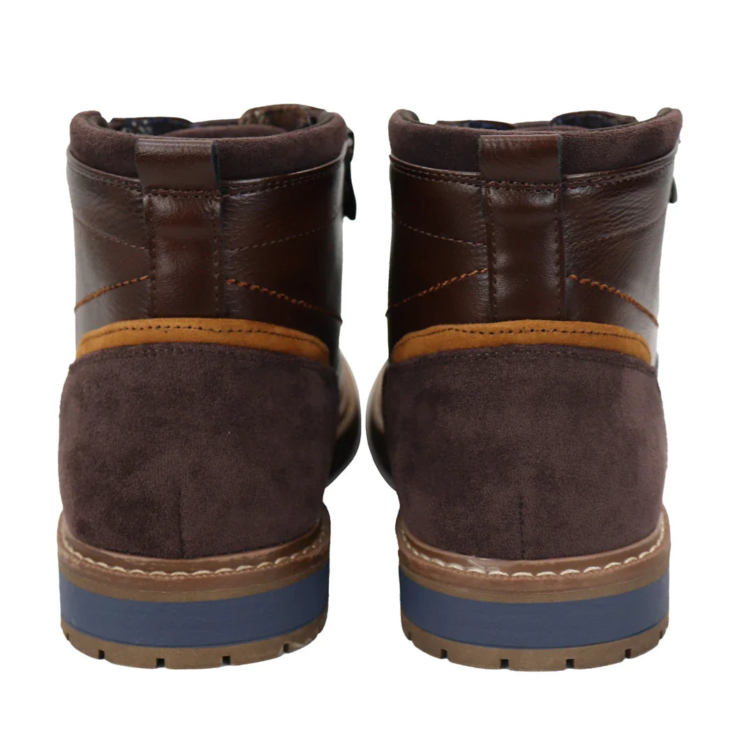 Botas de cano curto marrons com cadarço para homem