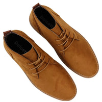 Botas Chukka Desert de cano curto com cadarço, cor bege, para homem.