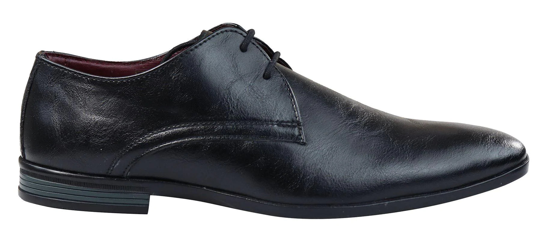Sapatos masculinos clássicos de couro preto com cadarço, elegantes, casuais e formais, lisos e simples.