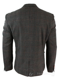 Blazer masculino vintage xadrez espinha de peixe em tweed cinza com detalhes em veludo azul e acabamento em tom bege.
