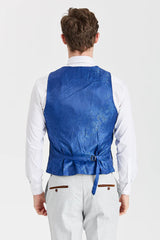 Terno Mark Stone com colete azul-marinho Mayfair contrastante.