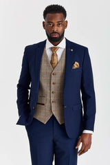 Terno Mayfair azul-marinho texturizado com colete contrastante em tweed marrom Harris.
