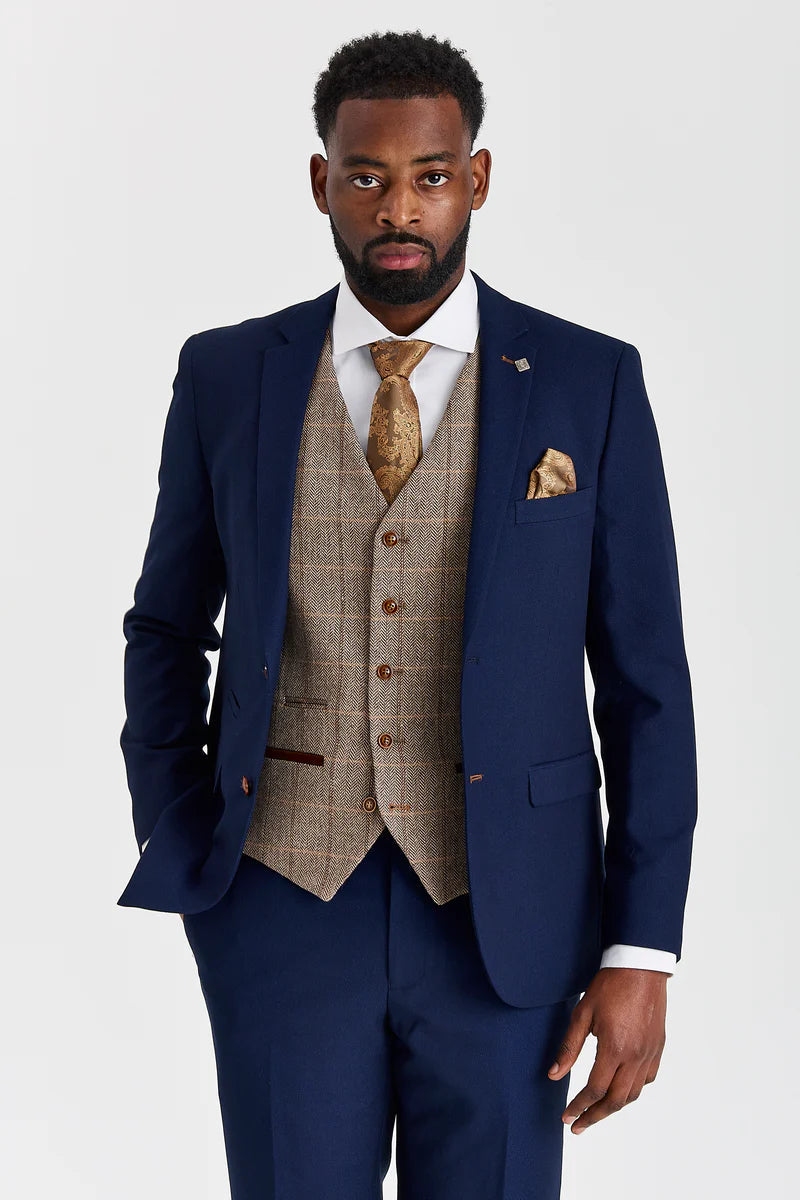 Terno Mayfair azul-marinho texturizado com colete contrastante em tweed marrom Harris.