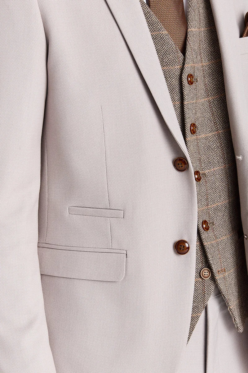 Terno Mayfair Stone com textura e colete Harris Brown Tweed.