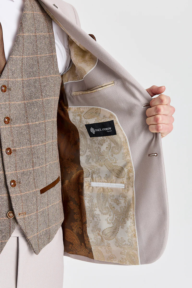 Terno Mayfair Stone com textura e colete Harris Brown Tweed.