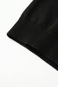 Camiseta masculina preta clássica de malha, manga curta e gola redonda.