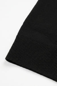 Camisa polo masculina preta de malha com zíper no pescoço e manga curta em tecido macio.