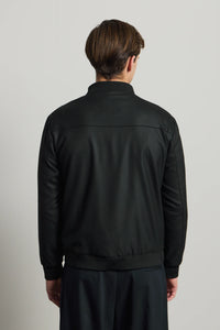 Jaqueta Bomber Masculina Preta Minimalista e Elegante