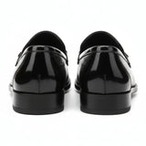 Mocassins masculinos pretos de verniz PU