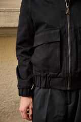 Jaqueta Bomber Masculina Preta Utilitária Leve Acolchoada com Zíper