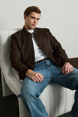 Jaqueta Bomber Masculina Marrom Minimalista e Elegante