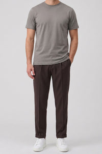 Camiseta masculina clássica em algodão misto na cor carvão