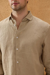Camisa masculina de linho puro bege escuro, manga comprida, com botões, para o verão.