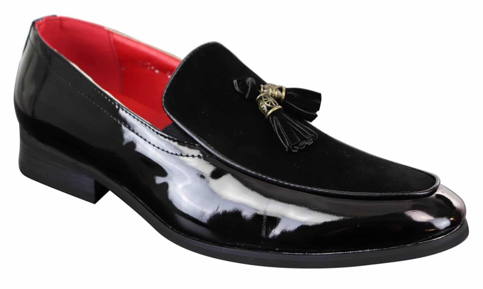Mocassins masculinos em couro sintético envernizado e camurça