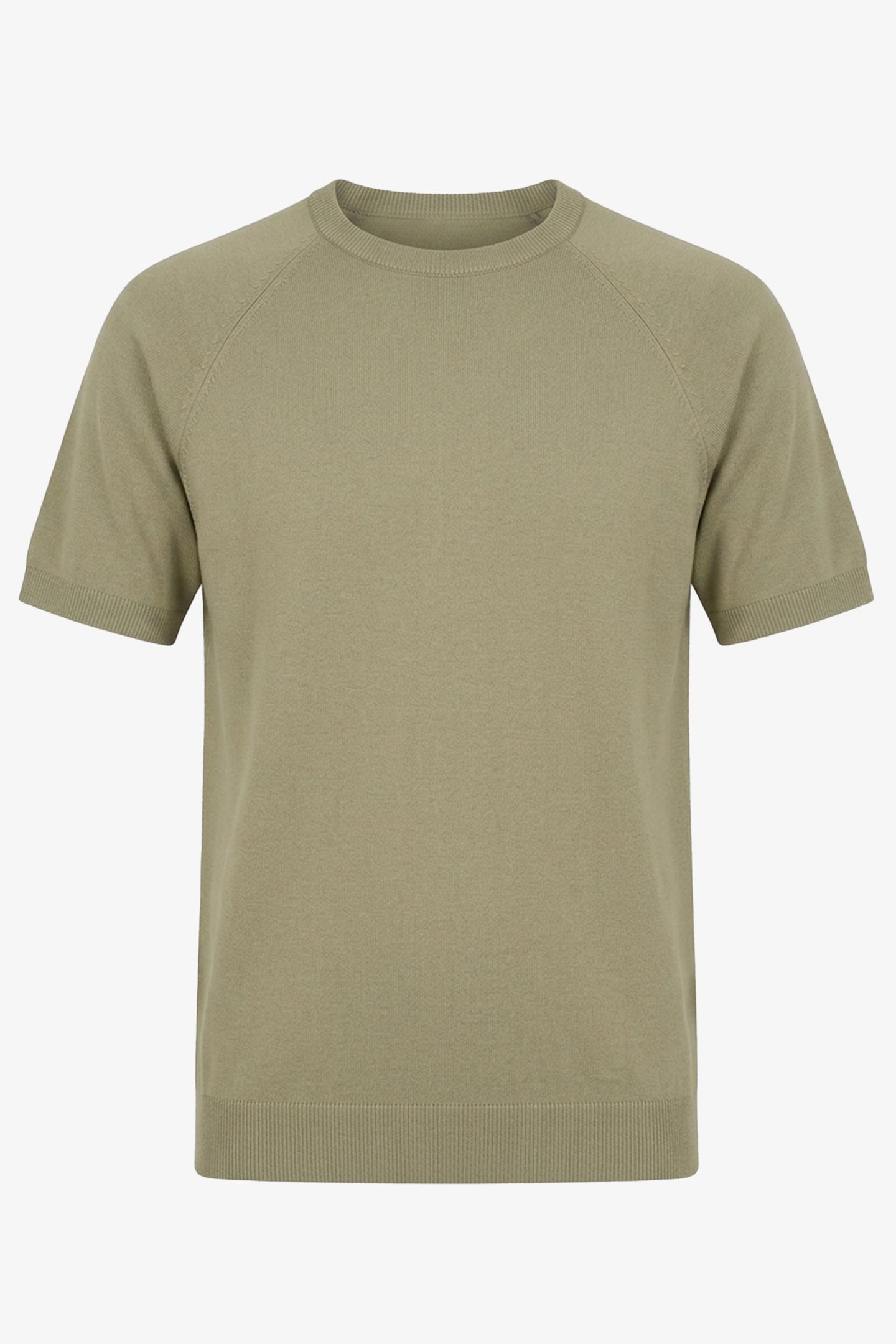 Camiseta masculina clássica de malha cáqui, manga curta e gola redonda.
