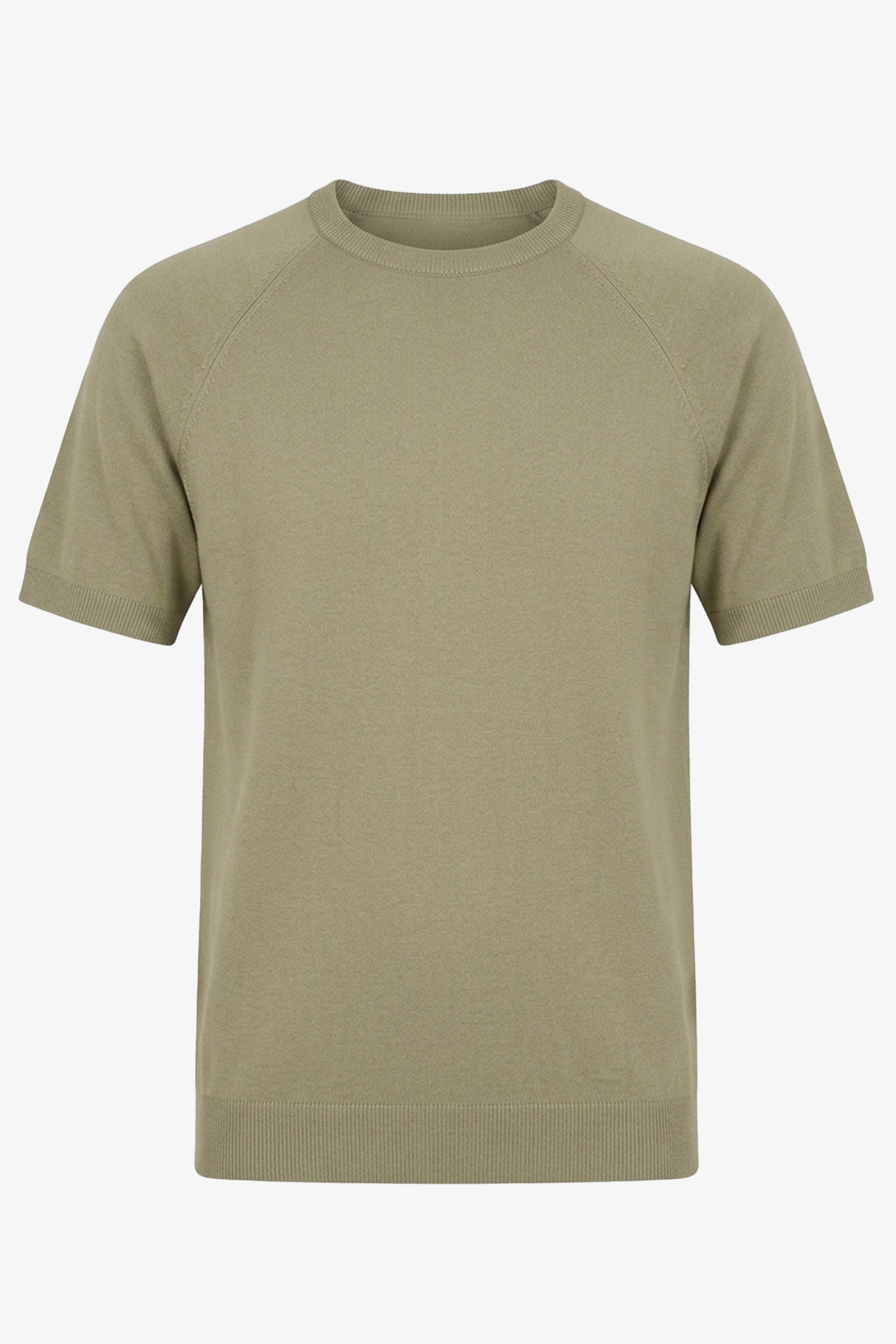 Camiseta masculina clássica de malha cáqui, manga curta e gola redonda.
