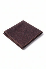 Lenço de bolso masculino em tweed de lã na cor bordô.