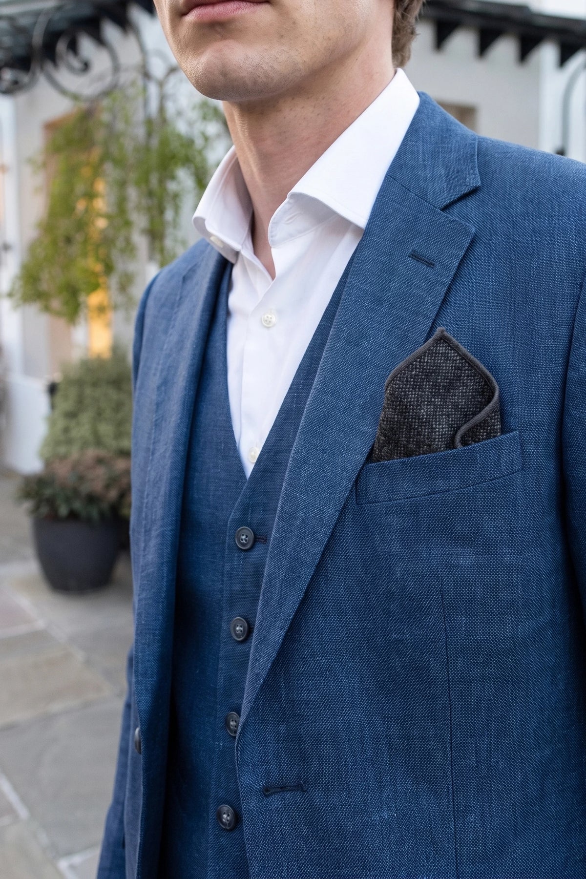 Lenço de bolso masculino em tweed de lã na cor carvão