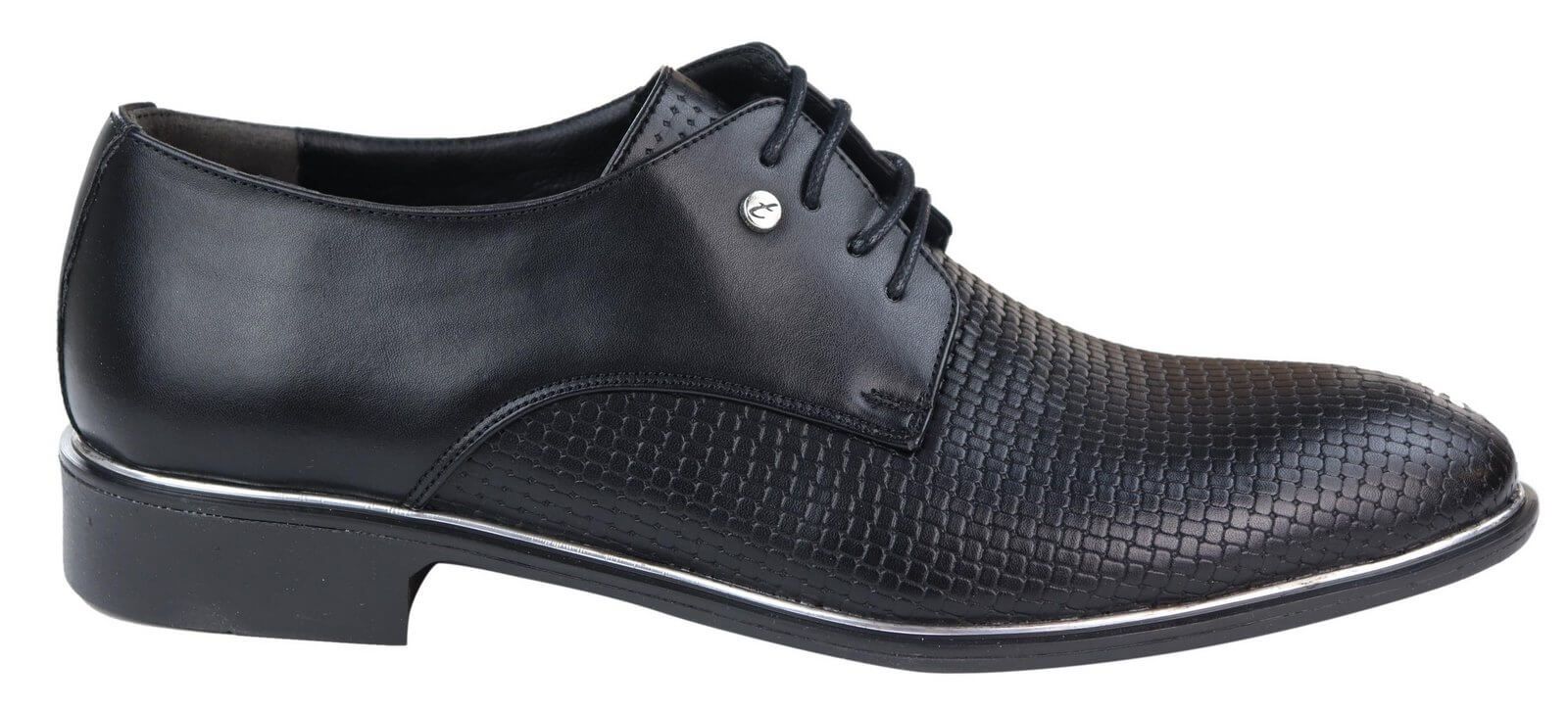 Sapatos masculinos clássicos com cadarço