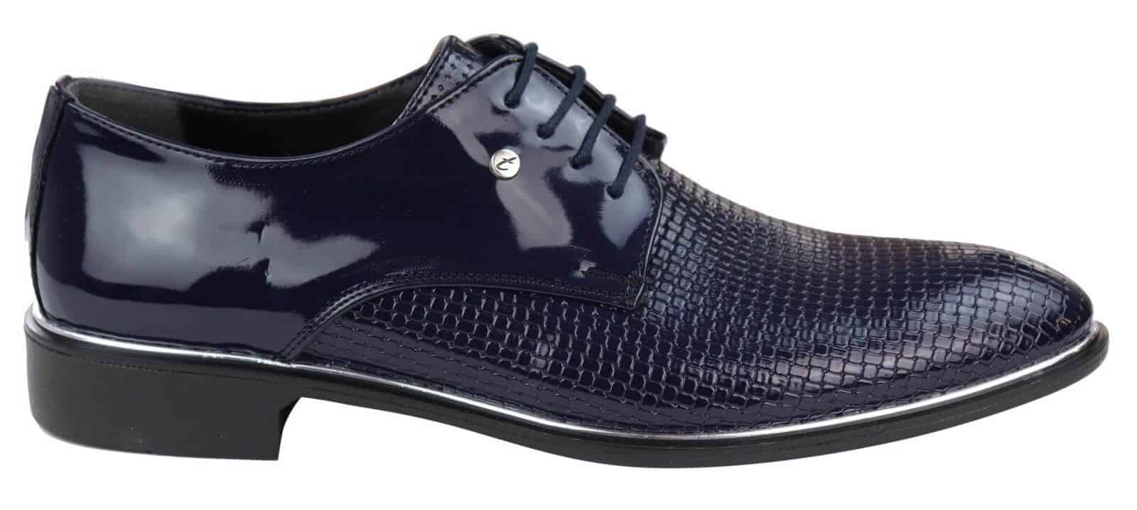 Sapatos masculinos clássicos com cadarço