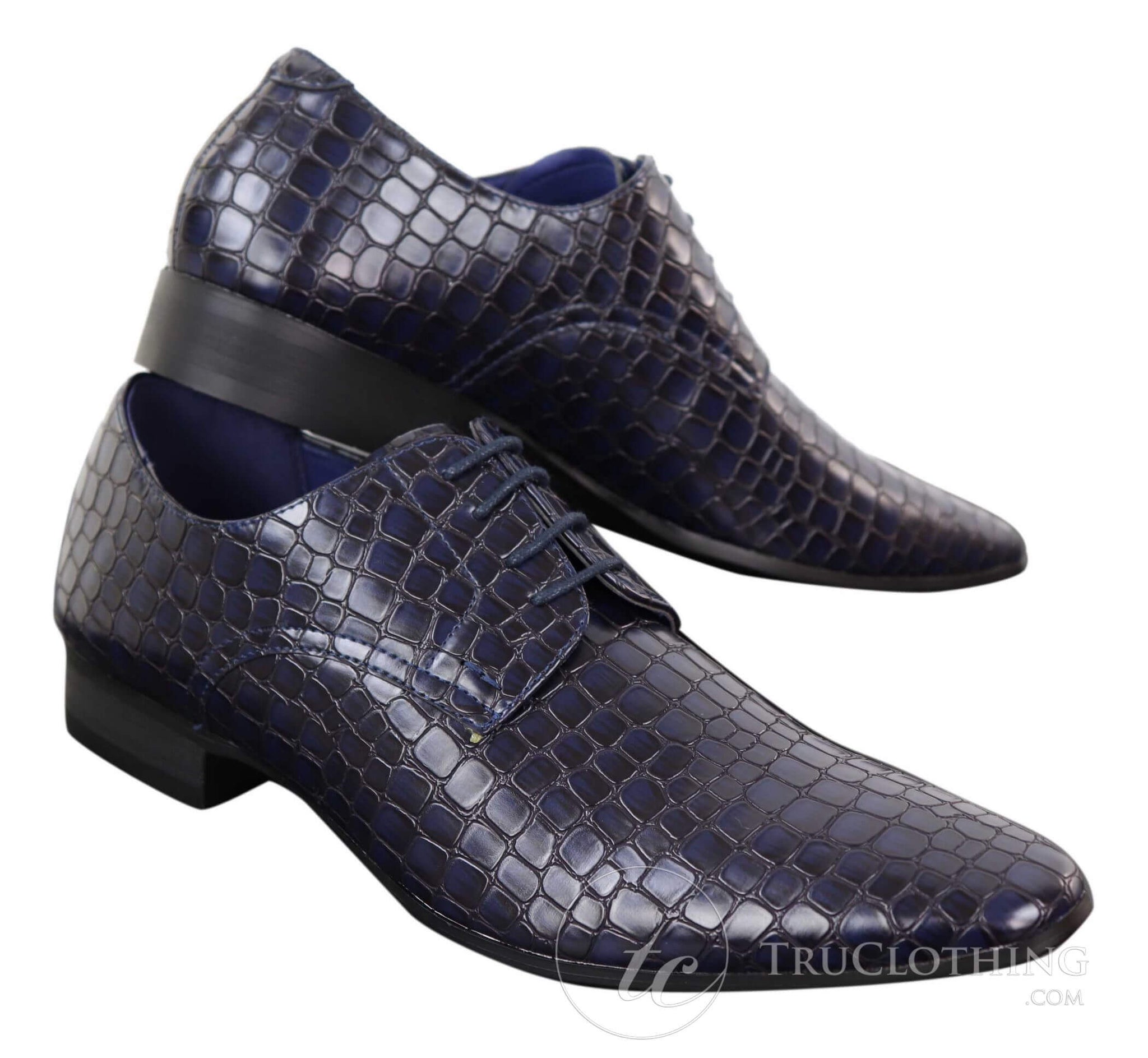 Sapatos masculinos com efeito de pele de crocodilo