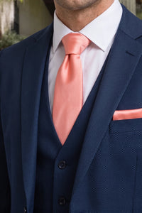 Conjunto de gravata rosa-claro masculina