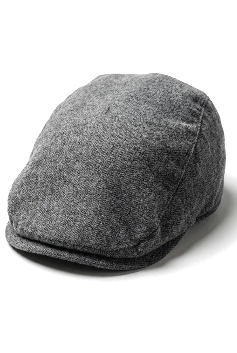 Boné masculino estilo boina, modelo Baker Boy, 8 painéis, em tweed espinha de peixe cinza vintage.