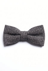 Gravata borboleta masculina em tweed cinza com mistura de lã.