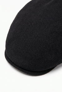 Boné plano clássico preto masculino