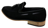 Mocassins masculinos italianos de couro camurça com borla, nas cores azul, preto e marrom.