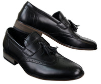 Sapatos masculinos de couro estilo brogue com borla, mocassins clássicos vintage retrô para dirigir.