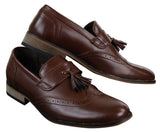 Sapatos masculinos de couro estilo brogue com borla, mocassins clássicos vintage retrô para dirigir.