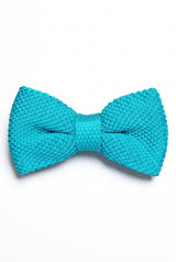 Gravata borboleta masculina azul-clara de tricô