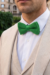 Gravata borboleta masculina verde-clara de tricô