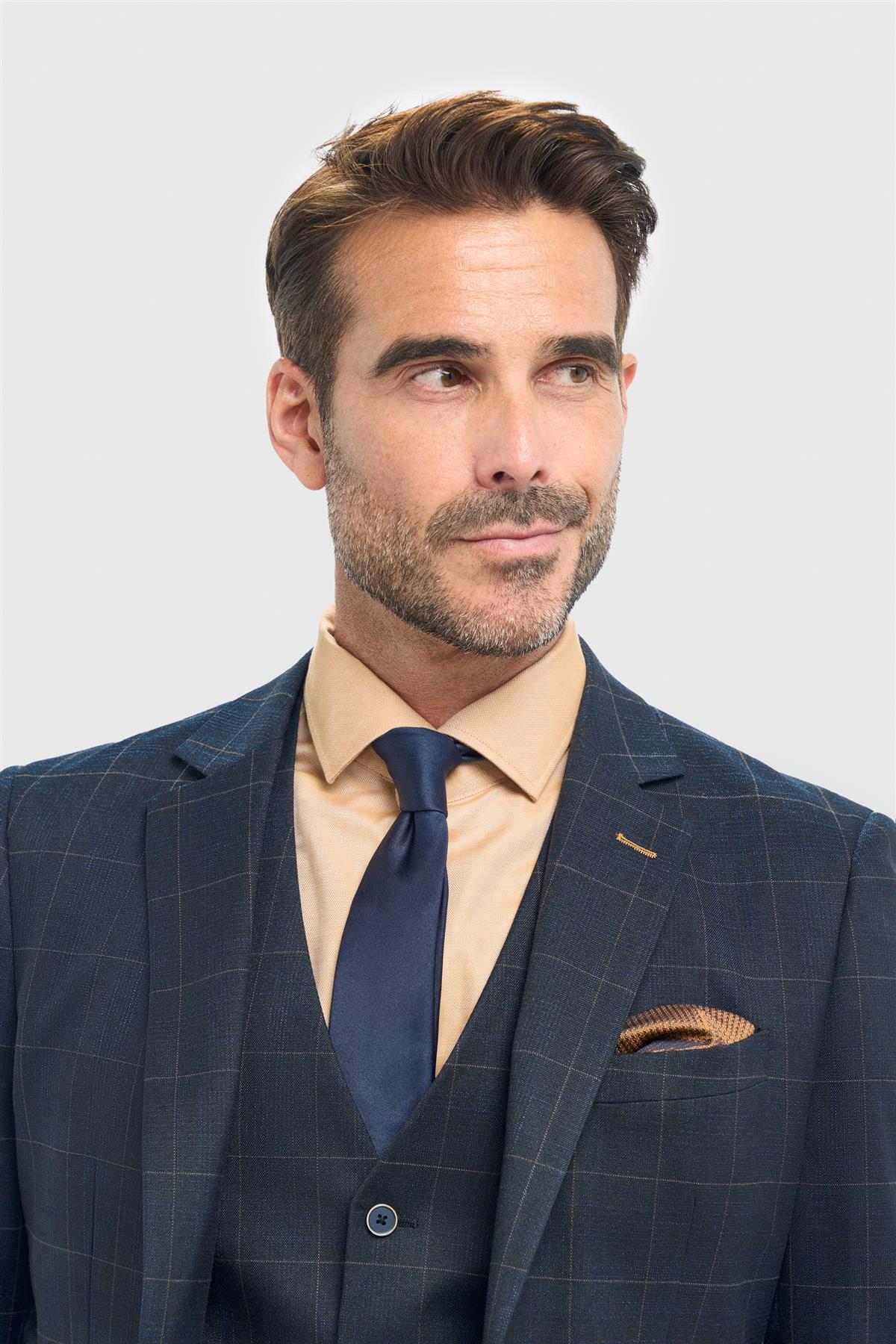 Blazer masculino xadrez azul-marinho com corte ajustado